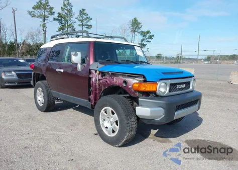 2007 Toyota Fj Cruiser from USA, damaged, VIN JTEBU11F570077751